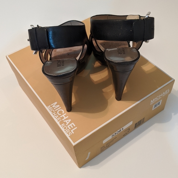 Michael Michael Kors Carla Black Platform Heels - Picture 2 of 5